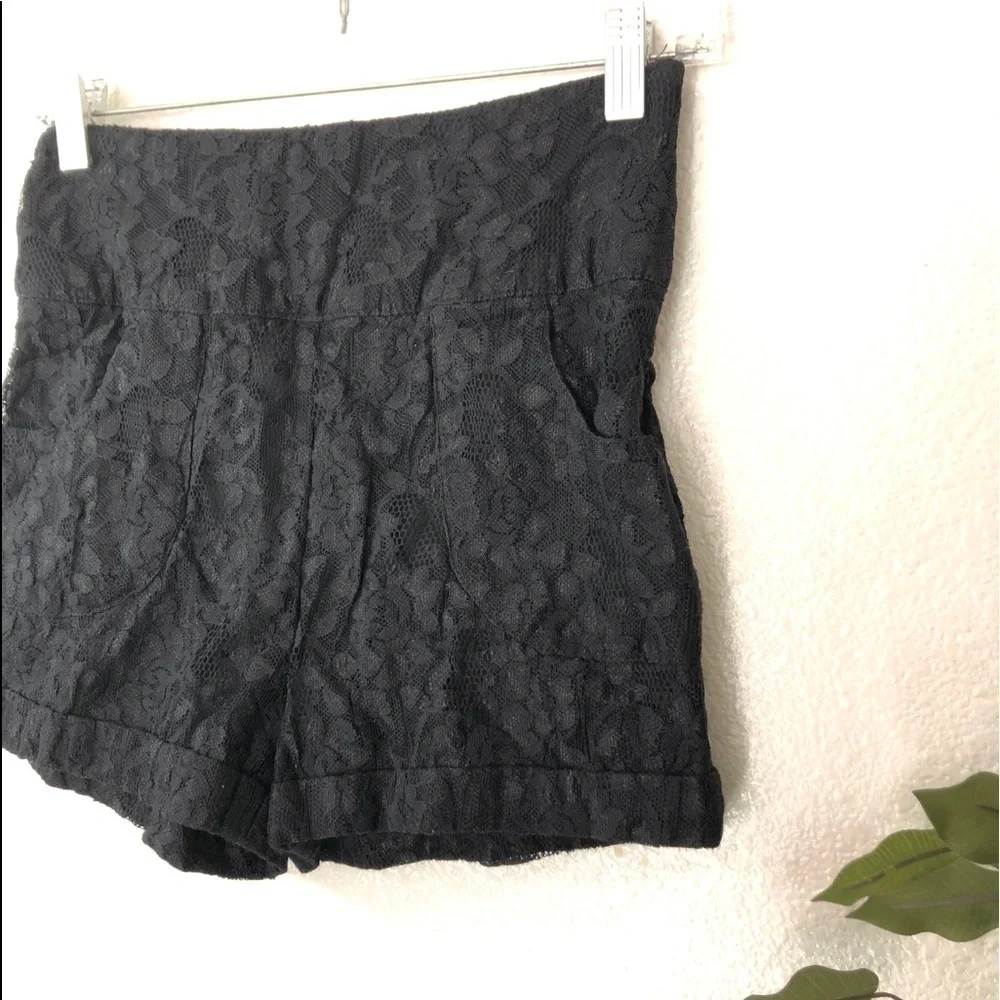Sans Souci Lace Shorts